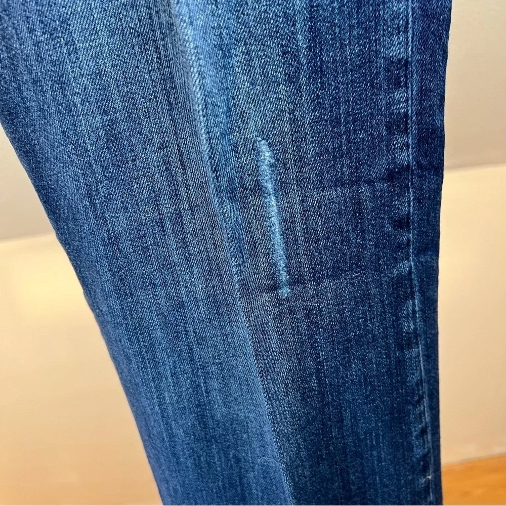 GAP Straight Leg Dark Wash Jeans. 16/33R